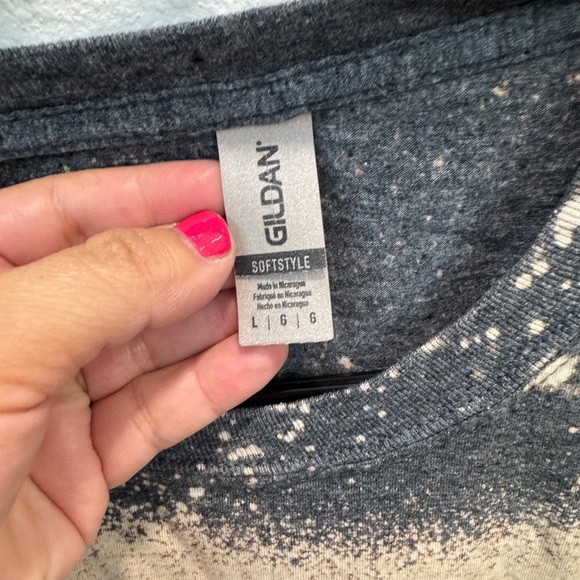 Women’s Wifey Leopard Print T-Shirt - Black and Pink size L - Picture 3 of 4